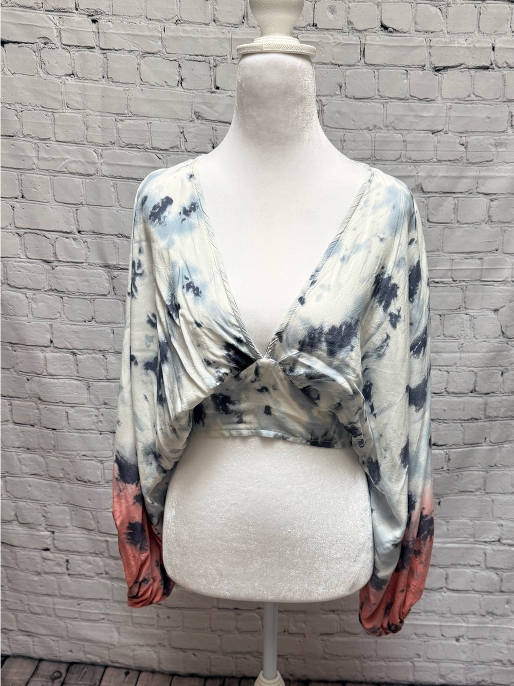 Surf Gypsy Ivory, Navy & Coral Tie-Dye Cropped V-Neck Top